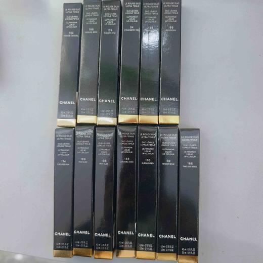 香奈儿双效特色唇釉4.5ml+3.5ml 商品图0