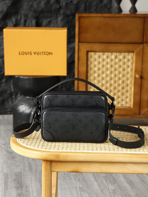 驴家 Nil斜挎包邮差包午夜黑是男士通勤包 商品图0