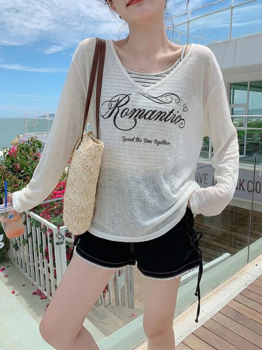 <曾小咸推荐>4.13现货秒杀 ！微信超特价！韩系薄款防晒罩衫+条纹吊带两件套 日常129.99 立减70 秒杀59.99！！抽绳牛仔短裤秒杀79.99！！ 商品图9