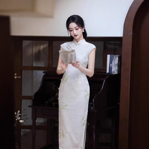 白色丝绒春夏新款竹叶刺绣改良新中式素雅气质长款旗袍MZ 商品图1