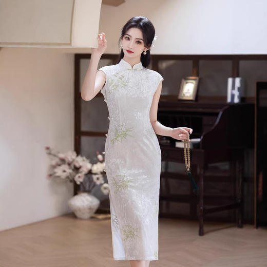 白色丝绒春夏新款竹叶刺绣改良新中式素雅气质长款旗袍MZ 商品图3