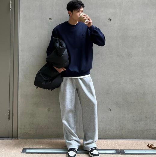 【3-5天发货】伊泺杉男士虎头刺绣直筒卫裤 商品图0