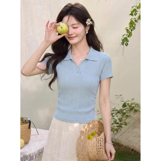 鹿向南「静夏时光」浅蓝色针织衫女夏季新款气质舒适修身短袖上衣 商品图1