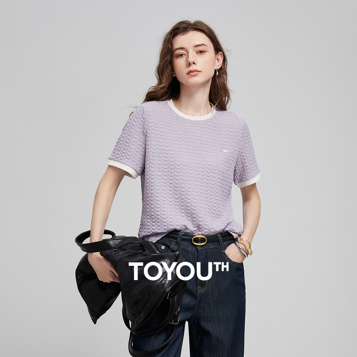 初语浮雕肌理短袖T恤女泡泡褶新款撞色圆领别致上衣8621803