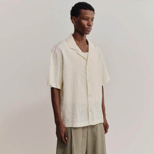 A Kind of Guise SAMATA SHIRT 意大利制棉亚麻混纺宽松剪裁衬衫 商品图2
