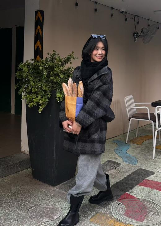 【门店同款】ENJOY冬季黑格牛角扣长款大衣 167449168 商品图2