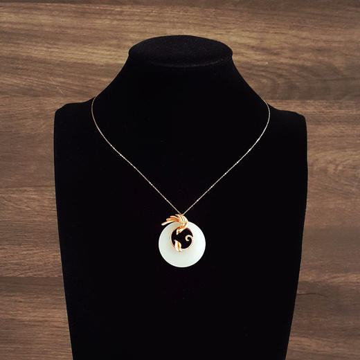 【天然正品】AU750玫瑰金镶钻镶天然细腻油润度佳喜鹊衔枝造型平安扣和田玉吊坠项链230326HS20 商品图7