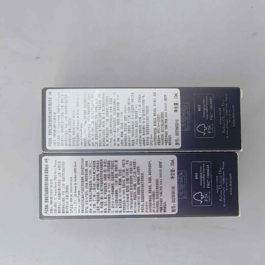克丽丝汀迪奥凝脂恒久粉底液 30ml 商品图1
