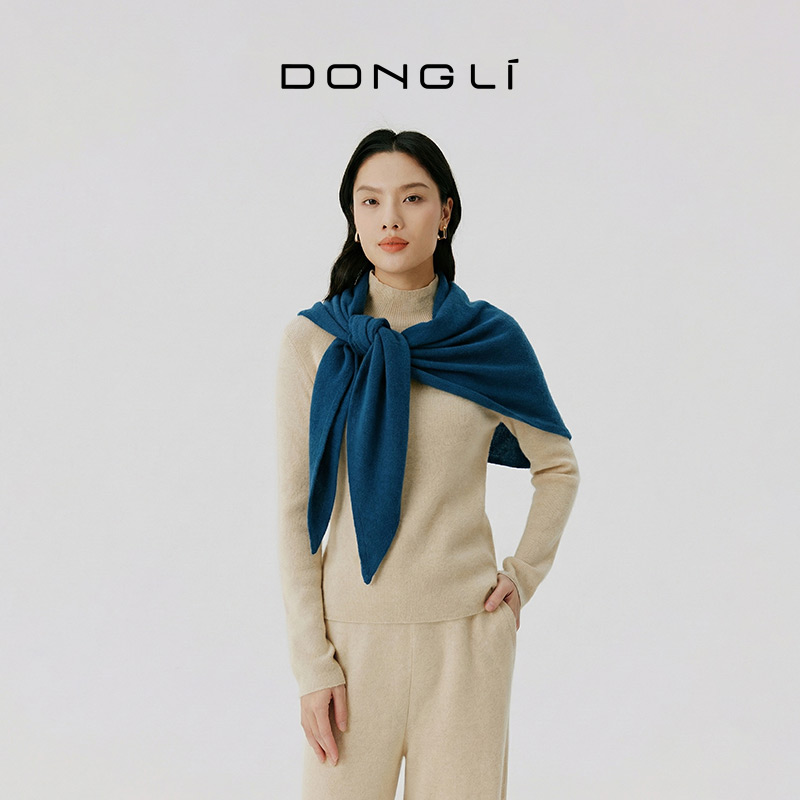 东黎 • 山羊绒女士秋冬百搭大三角巾 4B12