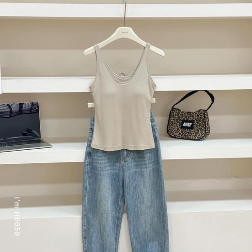 老米优品🎈3-5天。2件包邮！贴身温柔小云朵~☁《天丝莱赛尔+绵羊毛 一体式纯色吊带背心》自带胸垫设计！DD260410A 商品图1