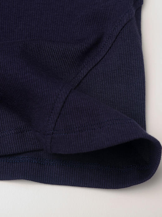 极简通勤米白色 U 领宽肩带针织背心 坑条肌理 夏季修身显瘦内搭打底衫 商品图3