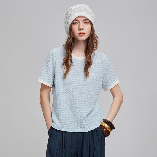 初语浮雕肌理短袖T恤女泡泡褶新款撞色圆领别致上衣8621803 商品图2