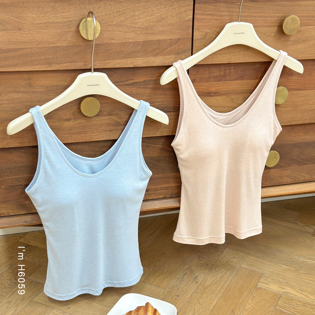 老米优品🎈3-5天。2件包邮！贴身温柔小云朵~☁《天丝莱赛尔+绵羊毛 一体式纯色吊带背心》自带胸垫设计！DD260410A