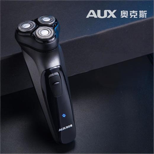 【TypeC智能快充、5W大功率电机】奥克斯剃须刀电动充电式男士刮胡刀剃须水洗智能刮胡须刀.TA 商品图0
