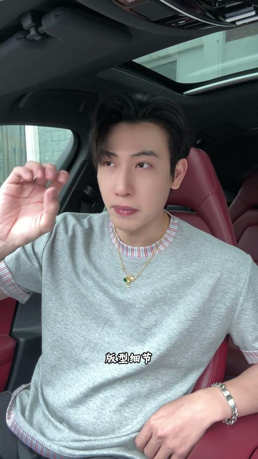 26T242SDSA男装2026新款高贵轻奢潮牌拼接小众设计圆领短袖T恤百搭上衣 商品图0