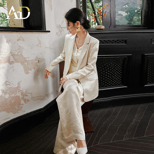 AD新中式国风西装套装女春2026新款轻奢高级感巨好看的穿搭一整套 商品图3
