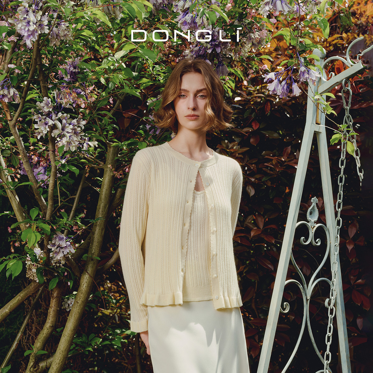 东黎 • 那个夏天 那片庄园 小山羊绒 女士春季挑孔开衫 6183