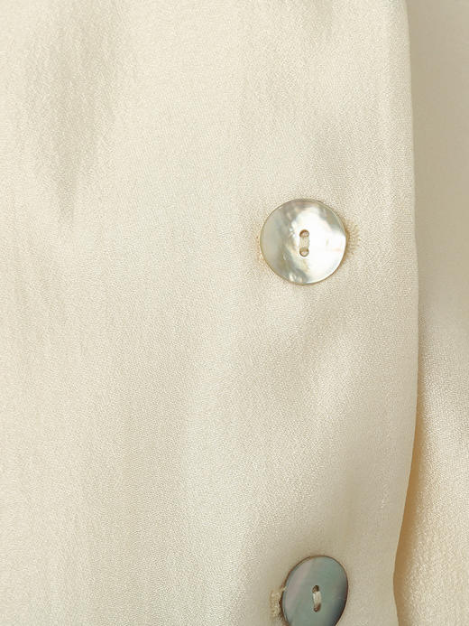 极简通勤奶白色 V 领短袖西装外套 天丝棉透气薄款 夏季宽松显瘦通勤开衫 商品图4