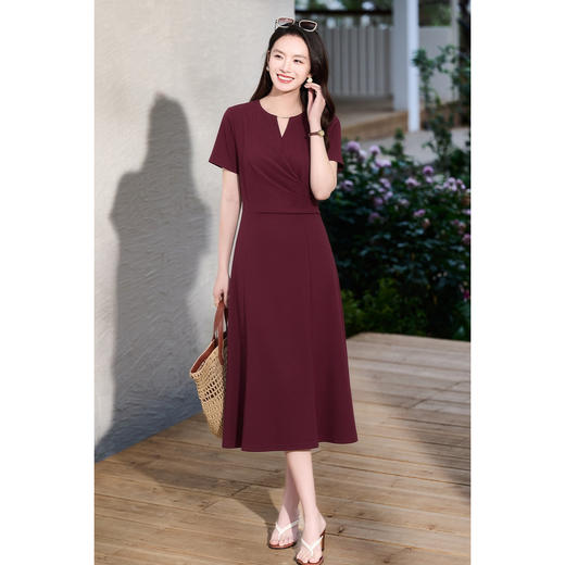 米思阳2026夏季新款优雅气质小V领连衣裙高级感收腰通勤鱼尾裙女3105/1230 商品图4