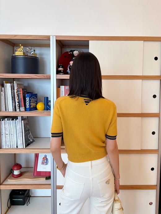 普拉达 新品26Ss亮黄短袖针织衫 商品图4