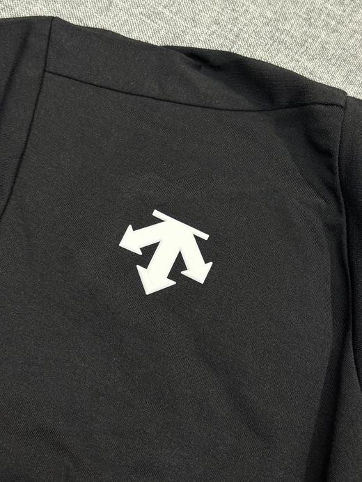 点此购买 迪桑特TRAINING系列夏季男士TOUGH吸湿速干运动短袖T恤 bk 344728 商品图12