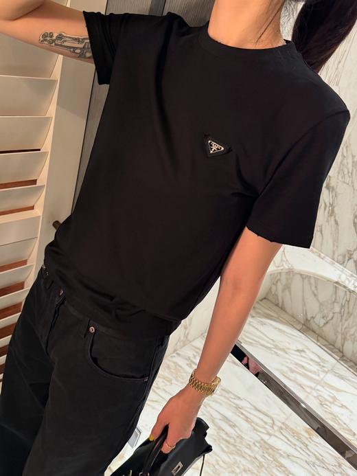 普拉达 26早春新款经典回归全新上线三角标T恤 商品图3