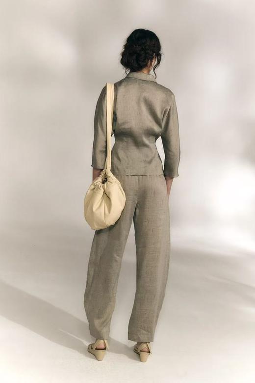 Cortana 26SS 银灰纱结肌理丝麻THERESA收腰衬衫 商品图3