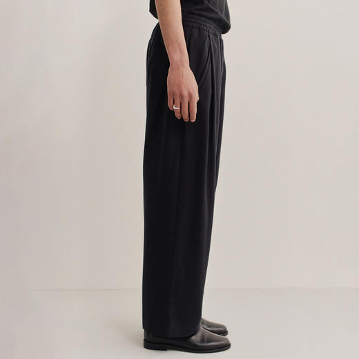A Kind of Guise WIDE TROUSERS 意大利制厚天丝面料宽松阔腿裤 商品图2