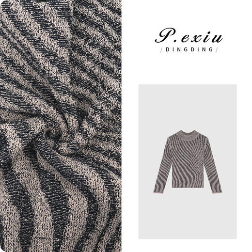 04-4潘依绣丁丁宠粉斜线视觉条纹慵懒风圆领针织上衣 ZZ0581 商品图0