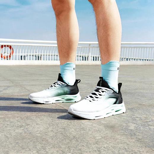 XXM乔丹跑步鞋男2026夏季透气轻便缓震舒适运动鞋男鞋BM23240235 商品图0