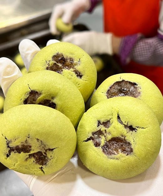 🔥新鲜现做❗️短保20天❗️【锦禾喜龙井八珍饼】一口全是料，🤤每一口都是龙井的清甘与八珍的温润，像漫步在江南的烟雨天～ ✅0添加蔗糖，😁好吃无负担 商品图1