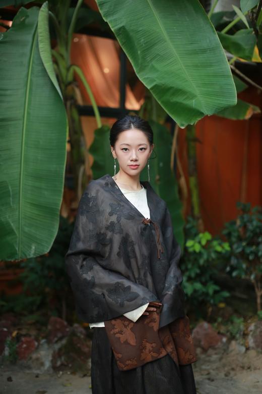 漫物记剪花香云纱披肩 商品图0