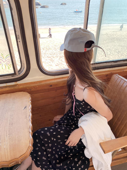 <曾小咸推荐>4.12现货秒杀 ！微信超特价！法式复古碎花吊带连衣裙 日常179.99 立减90 秒杀89.99！！ 商品图6