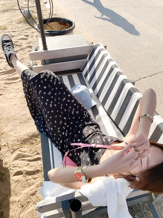 <曾小咸推荐>4.12现货秒杀 ！微信超特价！法式复古碎花吊带连衣裙 日常179.99 立减90 秒杀89.99！！ 商品图8