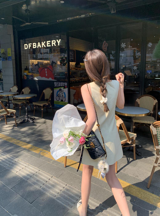 <曾小咸推荐>4.12现货秒杀 ！微信超特价！无袖背心连衣裙 日常169.99 立减80 秒杀89.99！！ 商品图7