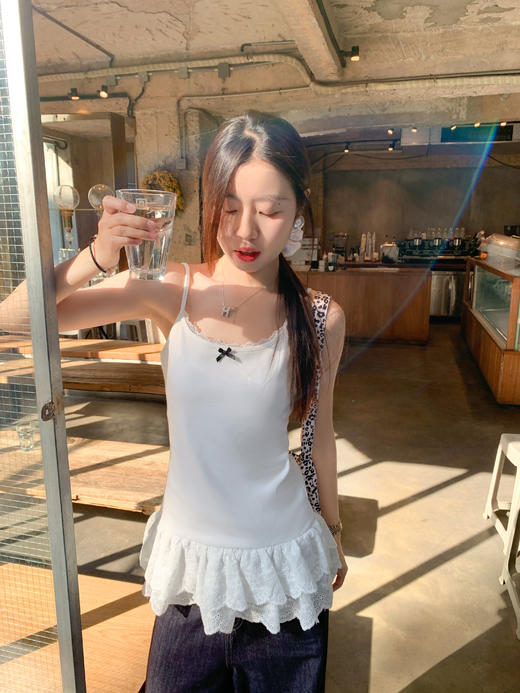 <曾小咸推荐>4.12现货秒杀 ！微信超特价！ 蕾丝花边吊带背心 日常99.99 立减50 秒杀49.99！！ 商品图5