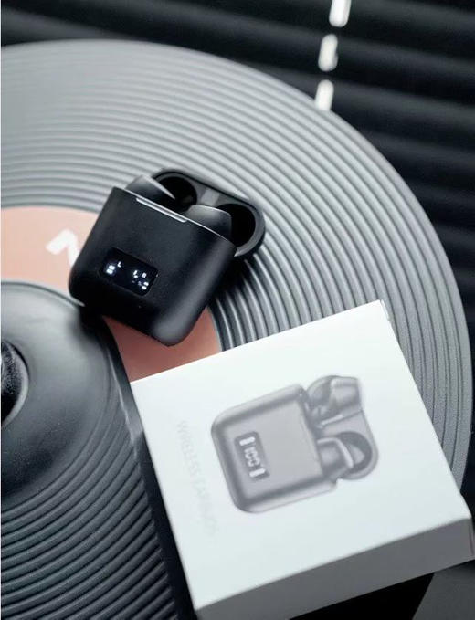 官网同步在售29.9美金！！全新正品 kurdene品牌LED显示触摸操作蓝牙5.3 超长使用6小时 无限蓝牙耳机！ 商品图7