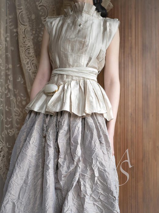 Daniela Gregis 26SS 珍珠灰真丝塔夫绸系带褶皱半裙 商品图4