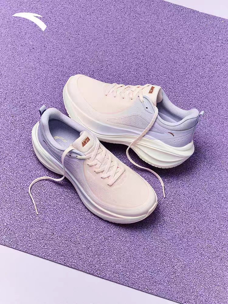 安踏叶子丨厚底减震轻质跑步鞋女秋季渐变色休闲运动鞋122545535