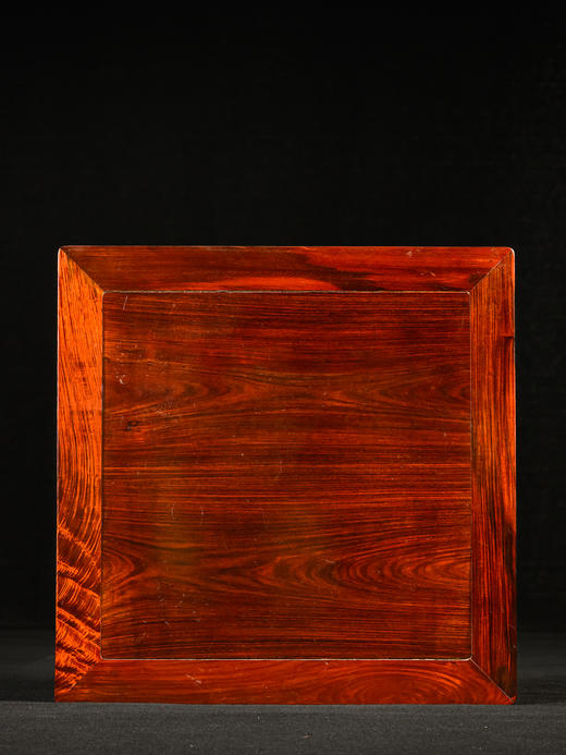 二十世纪	红木束腰马蹄腿拐子纹方桌 商品图1