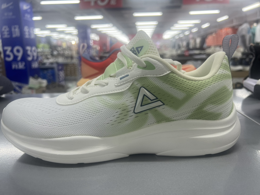 XY｜匹克男轻弹 综训鞋 休闲鞋 运动鞋e242047j