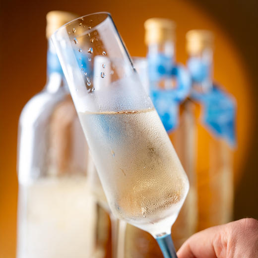 热卖！清爽！夏日小冰山！十二丘 冰川雷司令干白葡萄酒 750ml/瓶  2瓶/6瓶装  商品图3