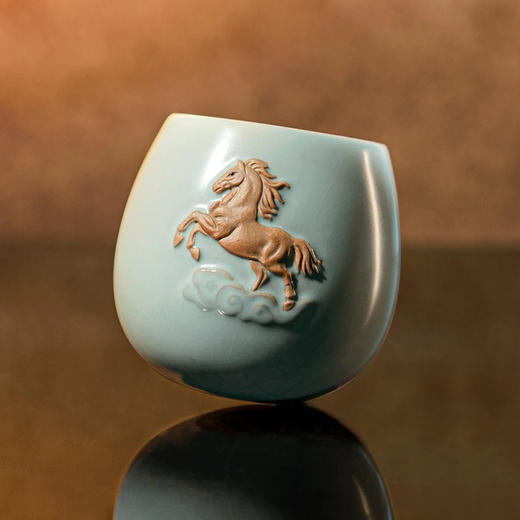 茶器 ｜东道汝窑【汝马·不倒翁杯】天青色，河南非遗，丙午马年生肖主人茶杯，高档送礼陶瓷功夫茶具 商品图1