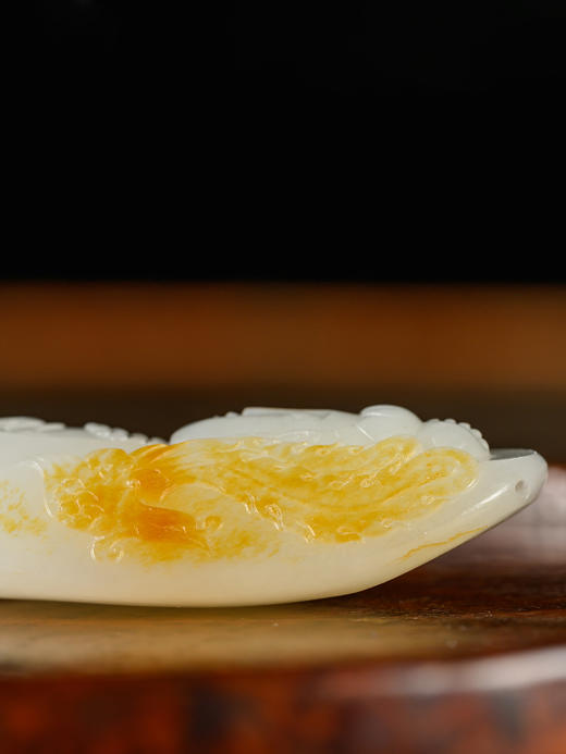 和田玉籽料观音挂饰 商品图2