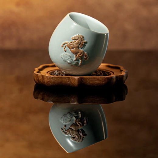 茶器 ｜东道汝窑【汝马·不倒翁杯】天青色，河南非遗，丙午马年生肖主人茶杯，高档送礼陶瓷功夫茶具 商品图2