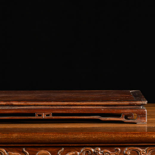 清	红木透雕拐子纹器座 商品图4