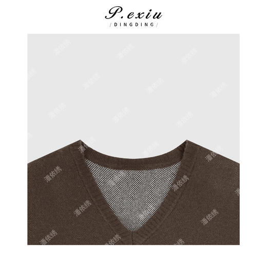 04-4潘依绣丁丁宠粉100%羊毛学院风菱格纹减龄松弛V领针织上衣Q23354 商品图2