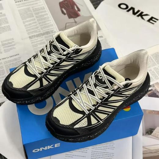 【跑步鞋中的法拉利❗️ 】【ONKE 德国品牌】百元级宝藏！轻到起飞，跑步像踩弹簧，轻便透气运动鞋，防滑内增高设计，日常穿搭好物！~ 穿上它，同事以为你换了千元HOK* ❗️ 商品图7