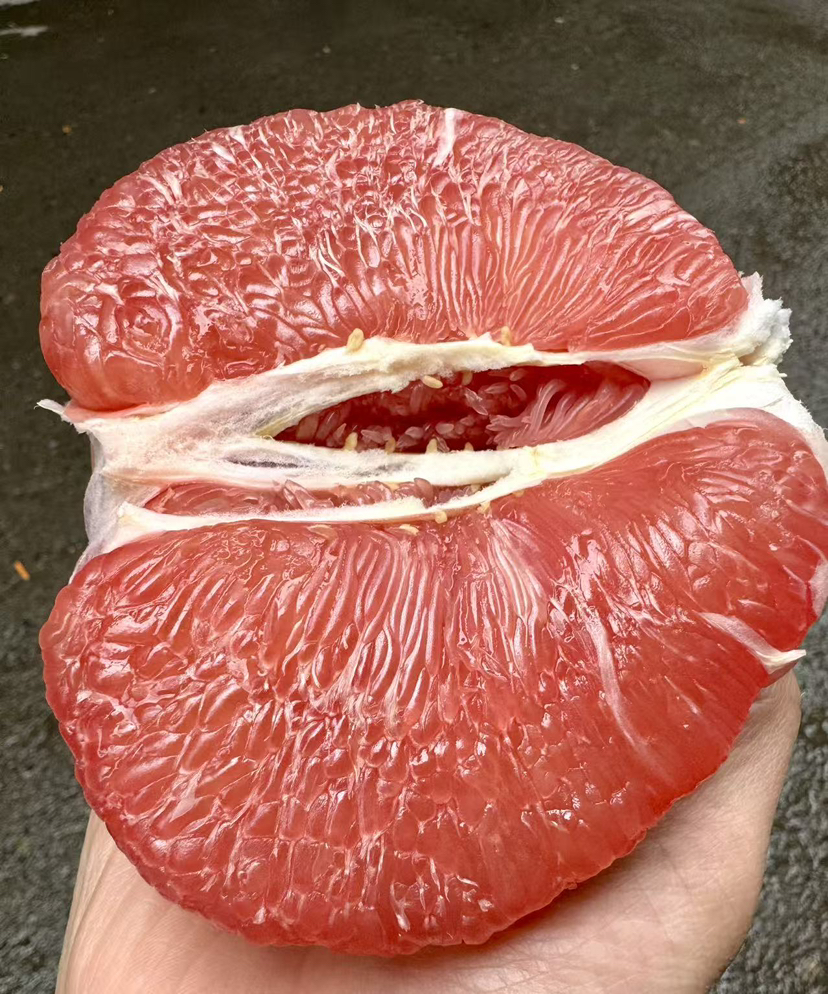 【进口】红宝石柚，泰国官方和迪士尼签的联名款，设计有趣，口感爆赞，官方出品，必须不能打脸😄😄😄