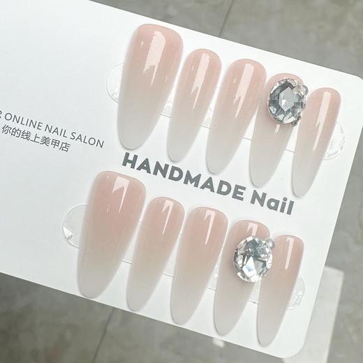 【冰透裸色爆闪钻球，送工具包5件套】10片手工穿戴甲冰透裸色爆闪钻球成品美甲贴片自然显白中长款婚甲.TA 商品图3